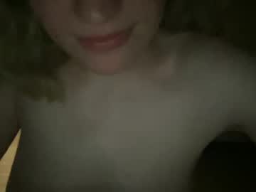 free nude cam girl tiffanydeepthroats image #1480971