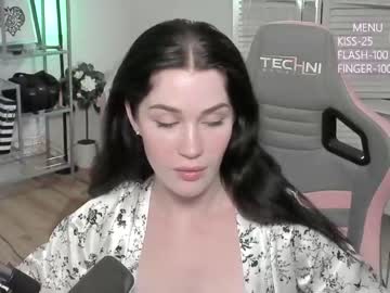 free nude cam girl evelynclaire image #4224724