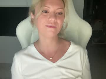 free nude cam girl kiradivine image #2640507