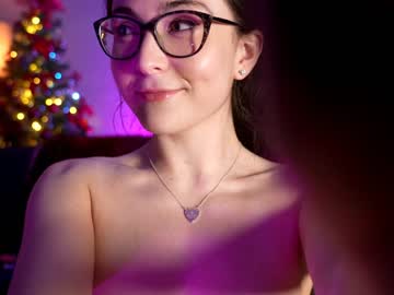 free nude cam girl littlee33 image #3337847