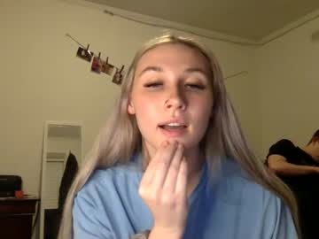 free nude cam girl petiteblondie13 image #6913380