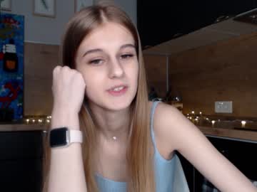 free nude cam girl mila_cuteee image #722610