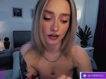 free nude cam girl _yvie_ image #4284801