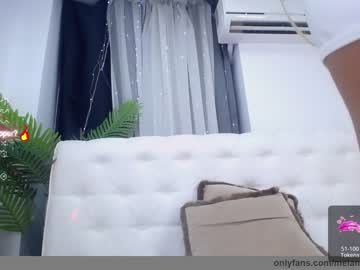 free nude cam girl melanielexxx image #5483456
