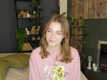 free nude cam girl thomashelena image #1230345