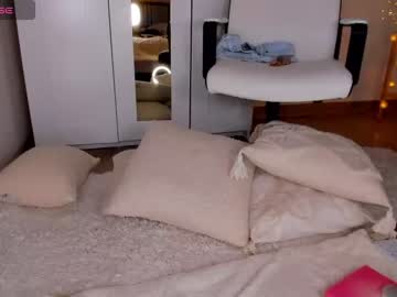 free nude cam girl roxy_blue_eyed_ image #6608316