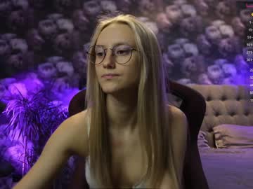 free nude cam girl angeellina image #3822892
