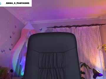 free nude cam girl juicyandthepussyblvd image #2341546
