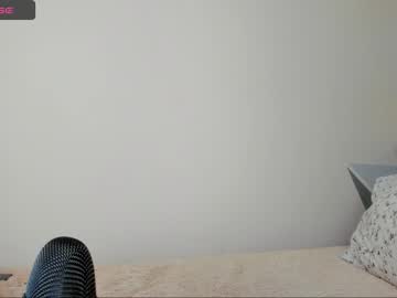 free nude cam girl roxy_blue_eyed_ image #5201852