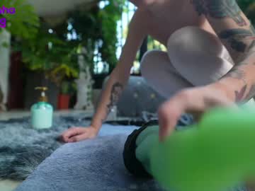 free nude cam girl mashayang image #6296768