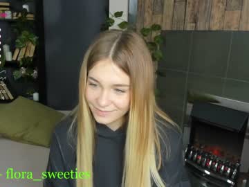 free nude cam girl thomashelena image #1338358