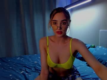 free nude cam girl angella_kleee image #2953651