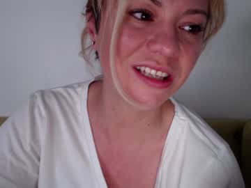free nude cam girl kiradivine image #2245924