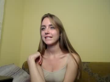 flora_walker cosplay cam
