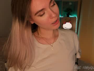 free nude cam girl rileybanana image #642635