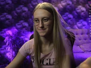 free nude cam girl angeellina image #3923914
