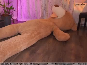 free nude cam girl juicyandthepussyblvd image #4131845