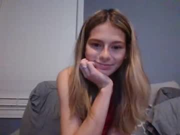 free nude cam girl tinylittlepeach image #1960492