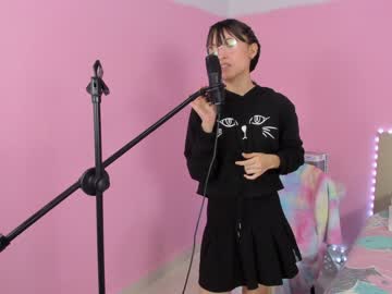 free nude cam girl little_effy18 image #2117124