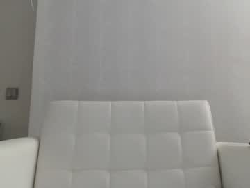 free nude cam girl callme_kim image #2648507