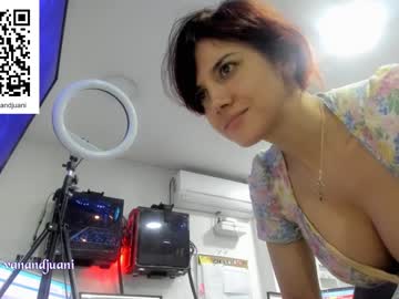 free nude cam girl vanandjuani image #2947909