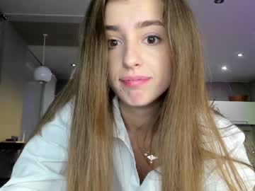 free nude cam girl coy_amina_ image #2890168