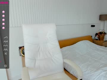 free nude cam girl hee_jin image #1717125