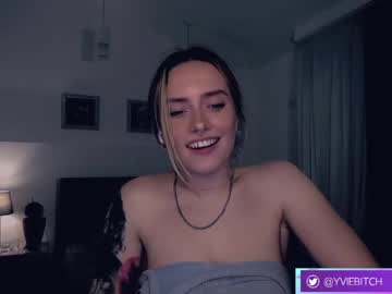 free nude cam girl _yvie_ image #4701199