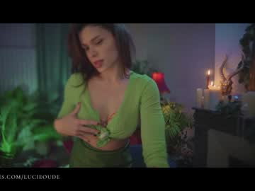 free nude cam girl lucieoude_ image #3339949