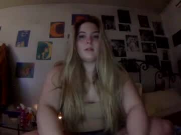 free nude cam girl meganxoxo60532 image #4126143