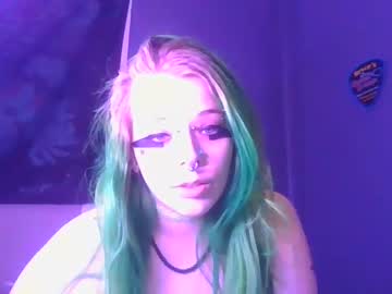 free nude cam girl burnthemail image #6362584