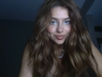 saraellison cosplay cam
