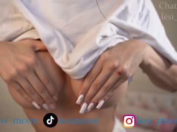 free nude cam girl lesi_moon image #6270365