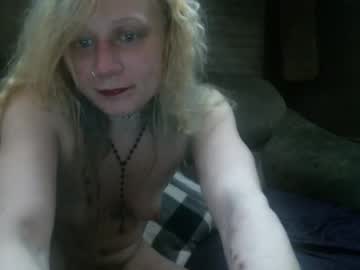 free nude cam couple give2mehard69 image #4197407