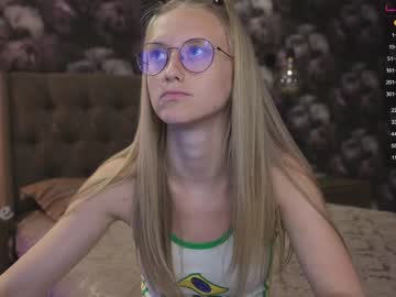 free nude cam girl angeellina image #2145361