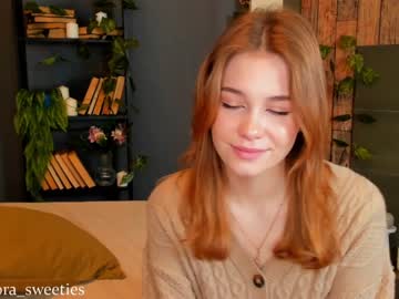 free nude cam girl thomashelena image #1242938