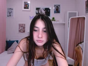 free nude cam girl chio_rio image #3673893
