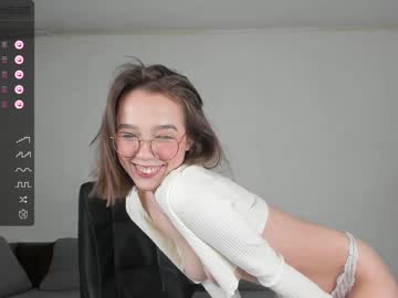 free nude cam girl amilia4u image #4940355