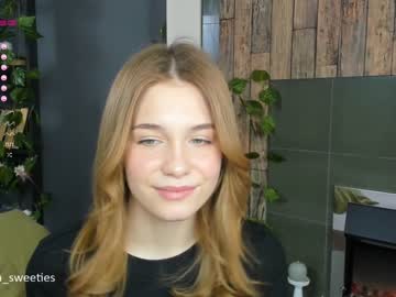 free nude cam girl thomashelena image #1271714