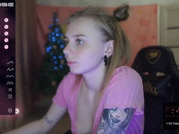free nude cam girl holydumplings image #3219890