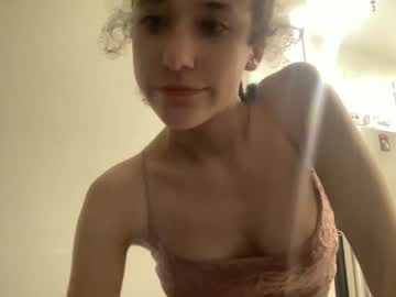 free nude cam girl prettiestpeach image #3546613