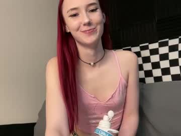 free nude cam girl petite_scarlettt image #5406031