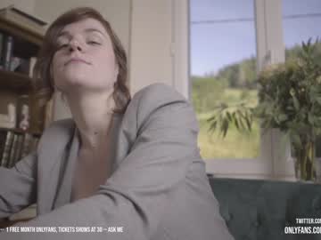 free nude cam girl claire_moulin image #139673