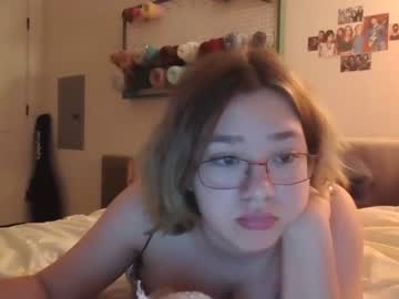free nude cam girl ftarh18 image #4440293