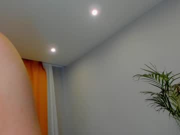 free nude cam girl your_lilly_girl image #1985134