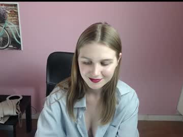 nextdoorgir_l cosplay cam