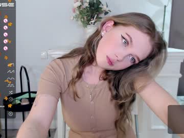 free nude cam girl small_blondee image #2860488