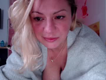 free nude cam girl kiradivine image #1685534