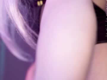 free nude cam girl holliwould_ image #6497329