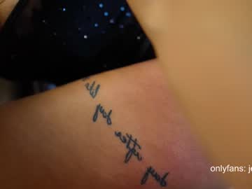 free nude cam girl therealbonnieclydex image #4264474